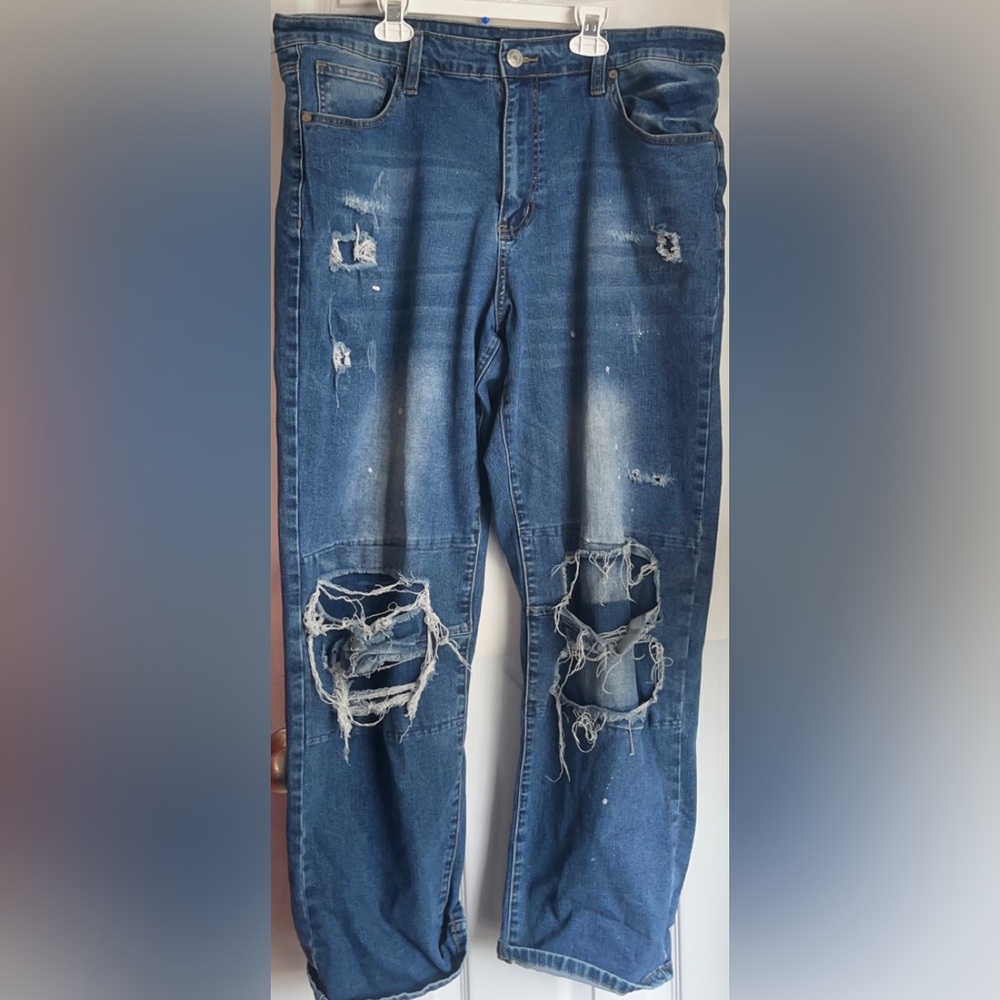 Rue21 Mens Ripped Paint Splattered 38|32 Jeans